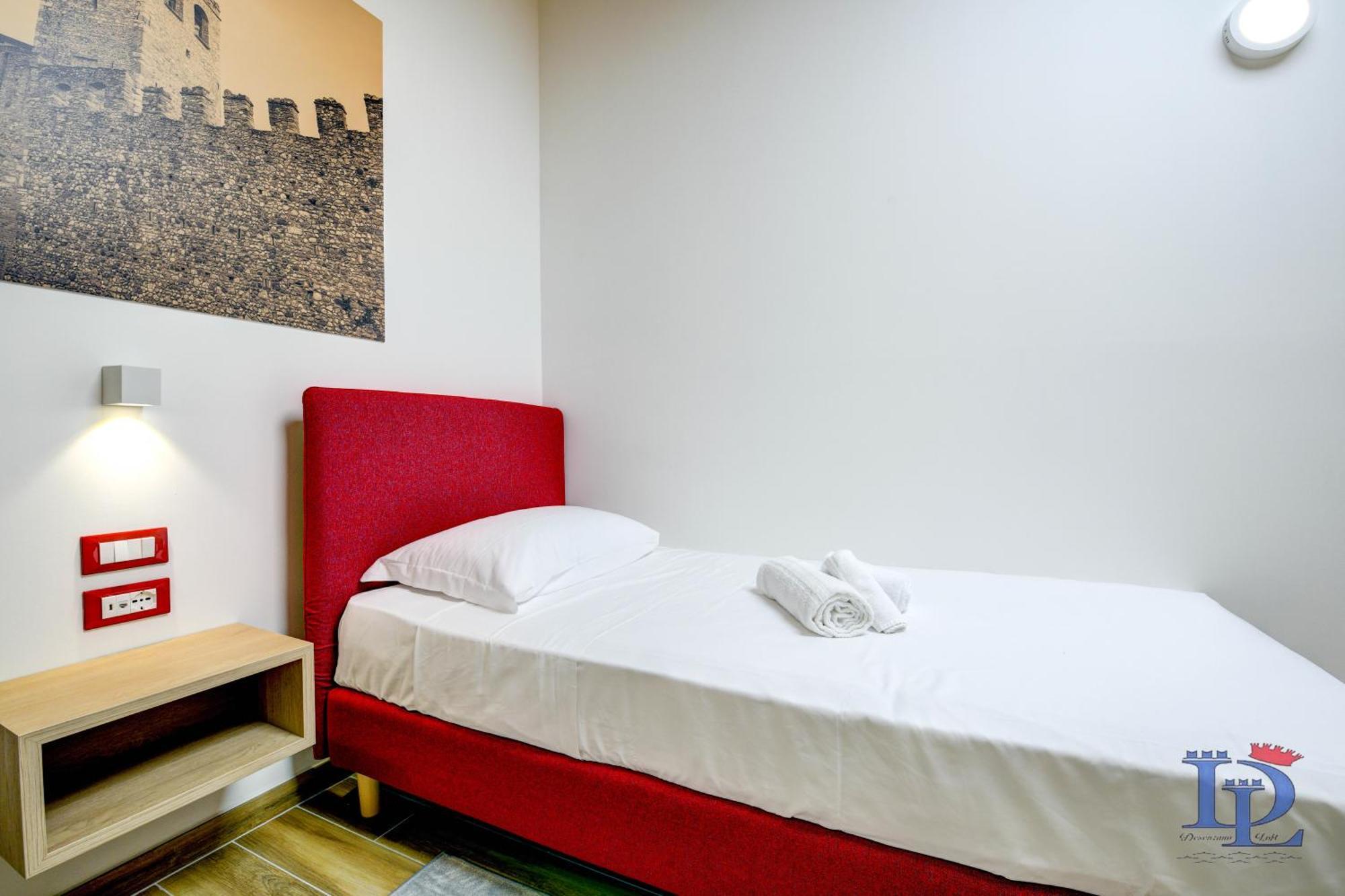 Desenzanoloft Official Partner Marriott Homes & Villas - Palazzo Visconti Luxury Suite Desenzano del Garda Chambre photo