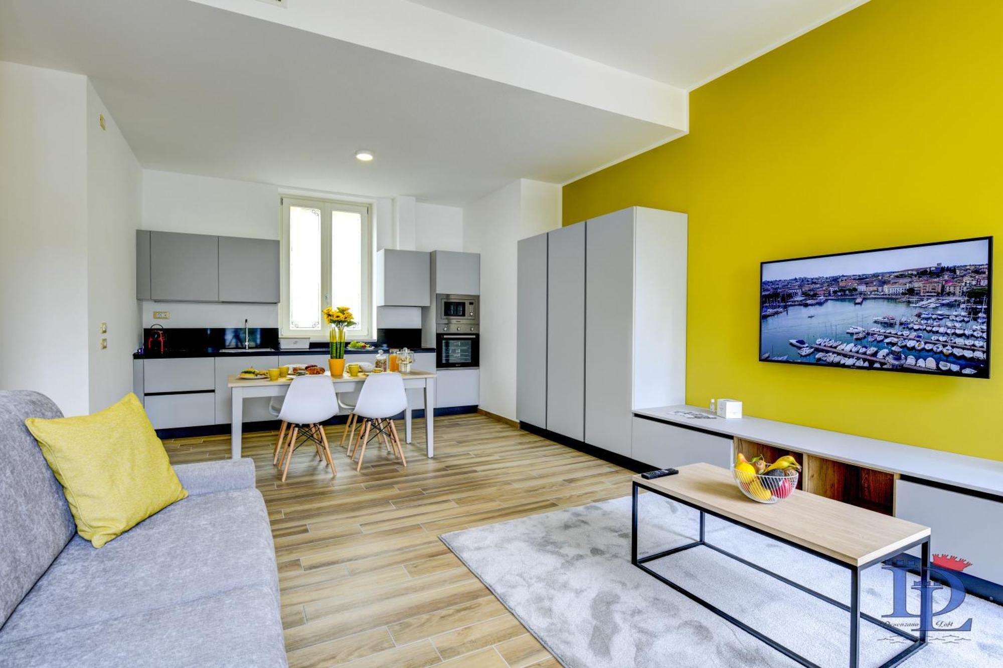 Desenzanoloft Official Partner Marriott Homes & Villas - Palazzo Visconti Luxury Suite Desenzano del Garda Chambre photo