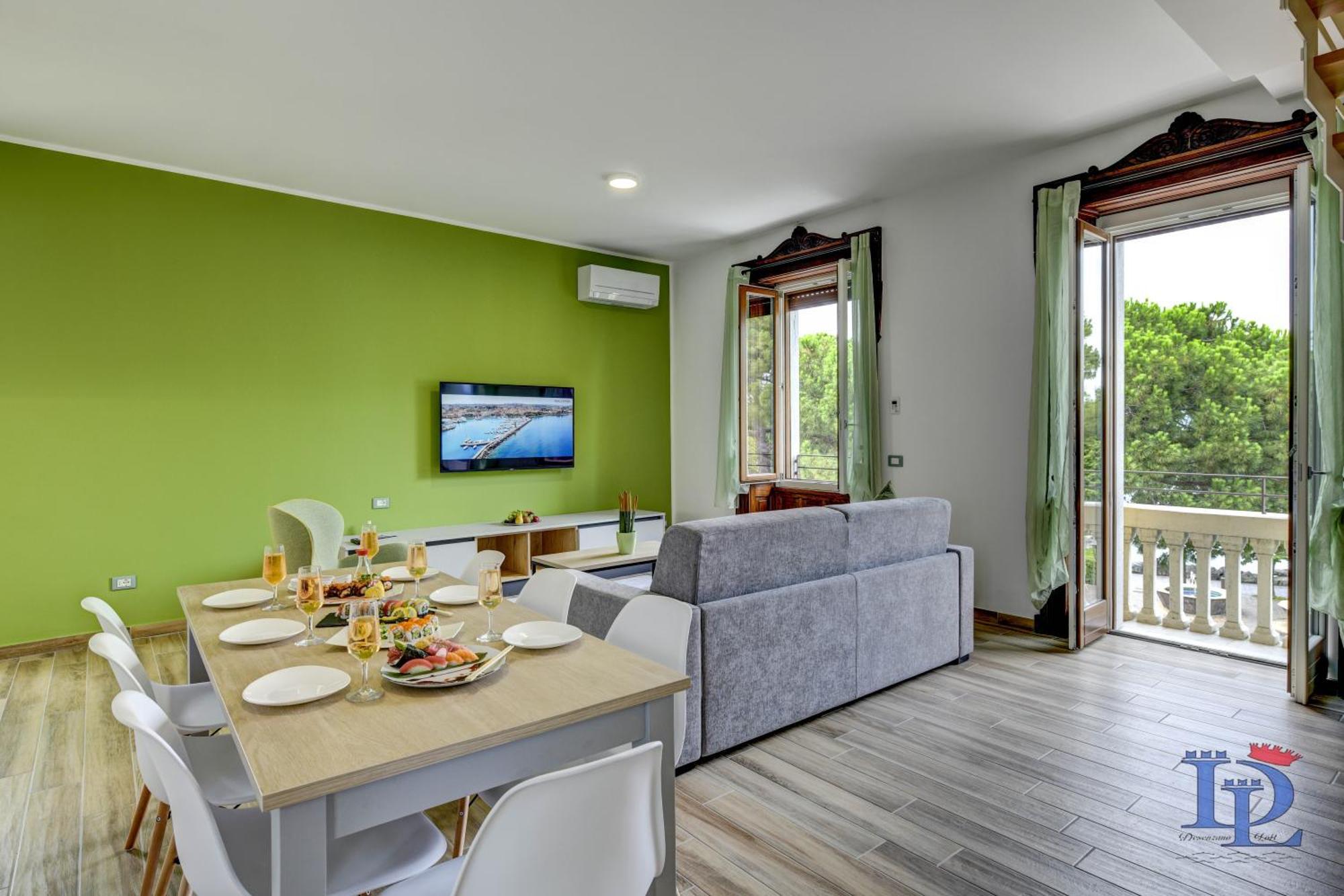 Desenzanoloft Official Partner Marriott Homes & Villas - Palazzo Visconti Luxury Suite Desenzano del Garda Chambre photo