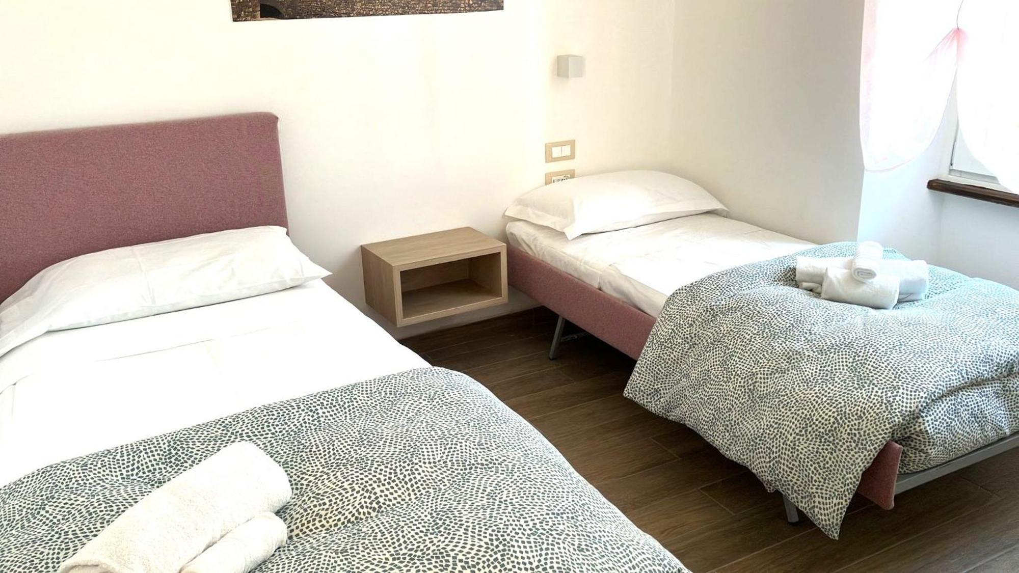 Desenzanoloft Official Partner Marriott Homes & Villas - Palazzo Visconti Luxury Suite Desenzano del Garda Extérieur photo