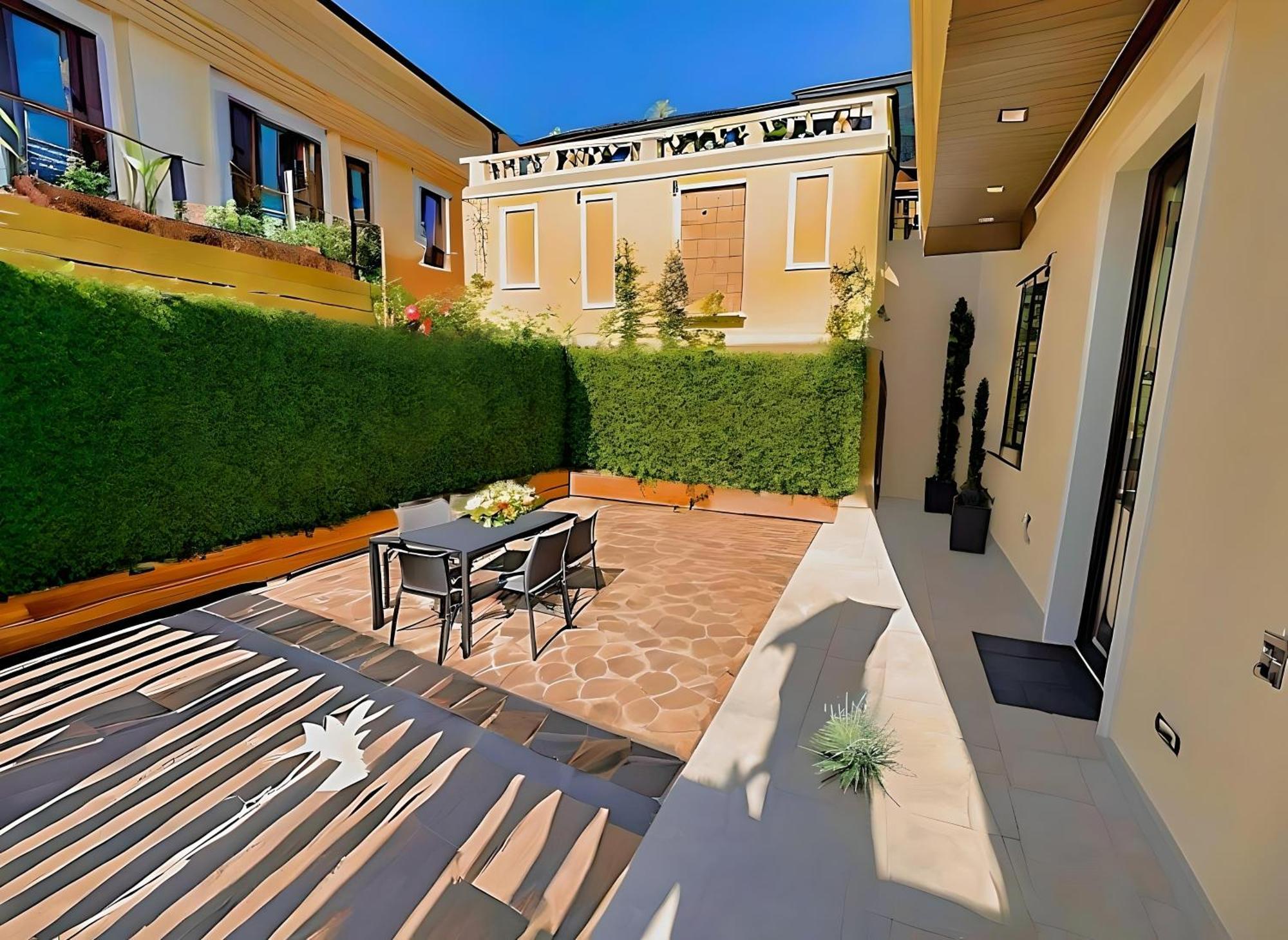Desenzanoloft Official Partner Marriott Homes & Villas - Palazzo Visconti Luxury Suite Desenzano del Garda Extérieur photo